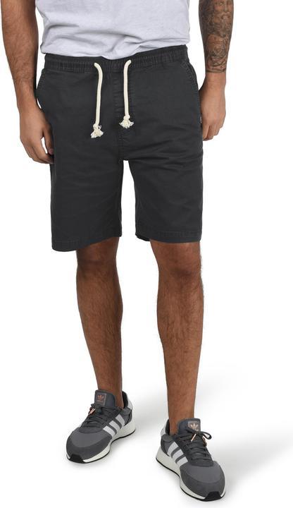 Black (999)