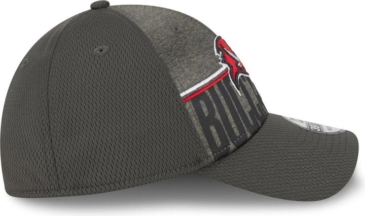 Actual product image New Era 39Thirty Cap TRAINING 2023 Tampa Bay Buccaneers - S/ (S/M)