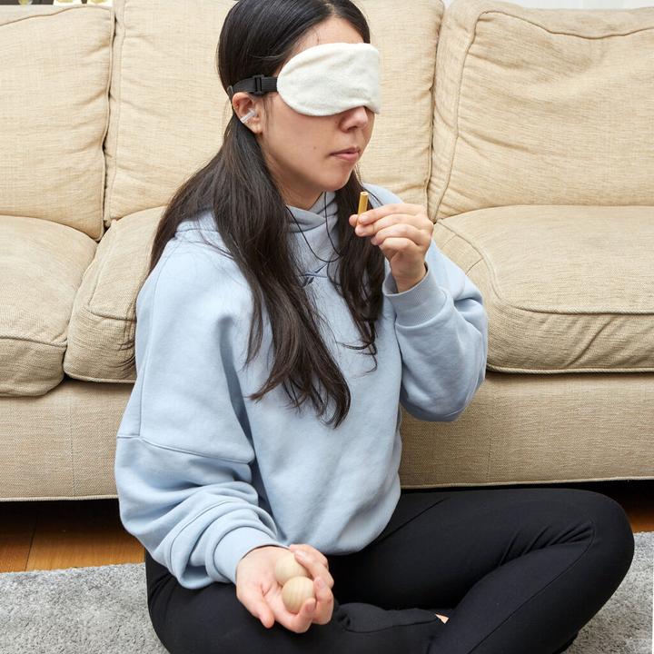 Actual product image Kikkerland Calming Kit (AR46) (Sleeping mask)