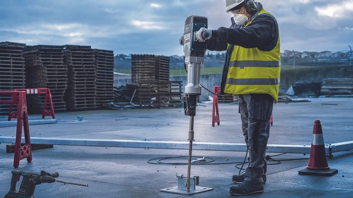 Produktbild Bosch Professional Zubehör PRO HEX 28 Einschlaghilfe für Erdspiesse, 300 mm (300 mm)