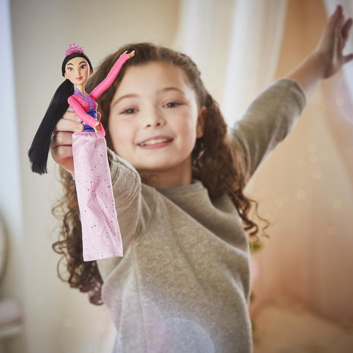 Immagine prodotto Hasbro Bambola Mulan scintillante