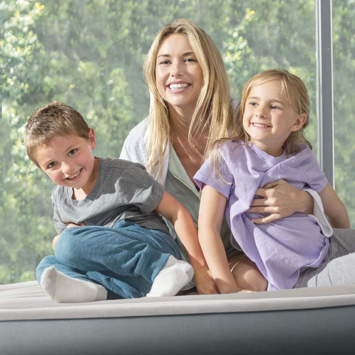 Actual product image Intex Queen Essential Rest (150 x 200 cm)