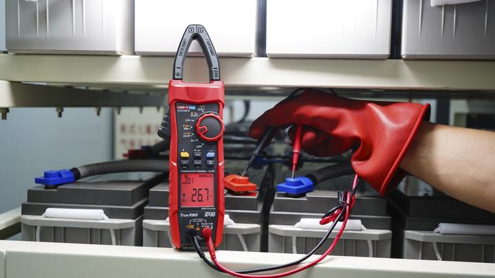 Actual product image Uni-T Current clamp UT219PV, AC/DC