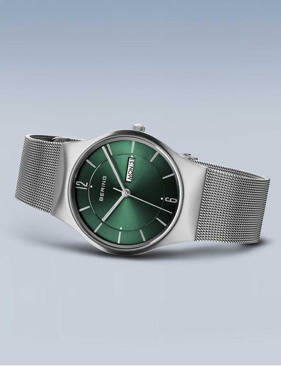 Actual product image Bering Classic (Analogue wristwatch, 40 mm)