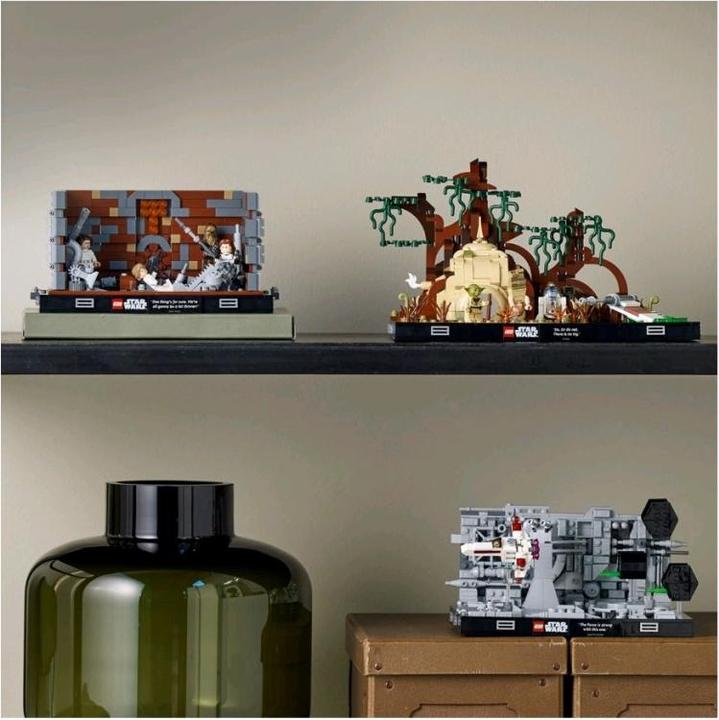 Actual product image LEGO Jedi Training on Dagobah - Diorama (75330, LEGO Star Wars)