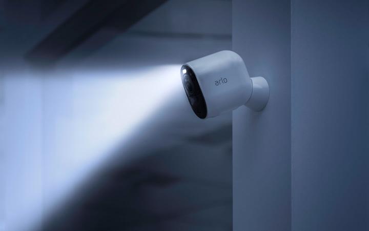 Produktbild Arlo Ultra 2 Spotlight Kamera, 2er Set (3840 x 2160 Pixels)