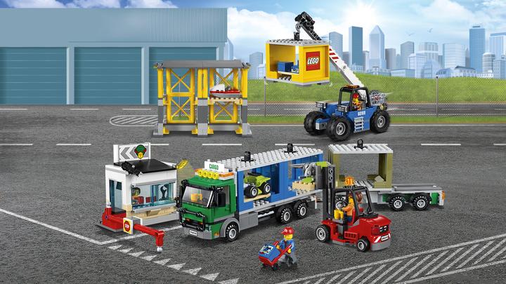 Produktbild LEGO Frachtterminal (60169, LEGO City)