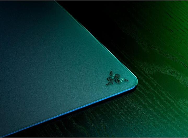 Actual product image Razer Atlas (L)
