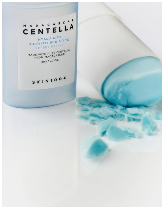 Immagine prodotto Skin1004 Madagascar Centella Hyalu-Cica Stick Solare Silky-Fit (Stick solare, SPF 50+, 20 ml, 20 g)