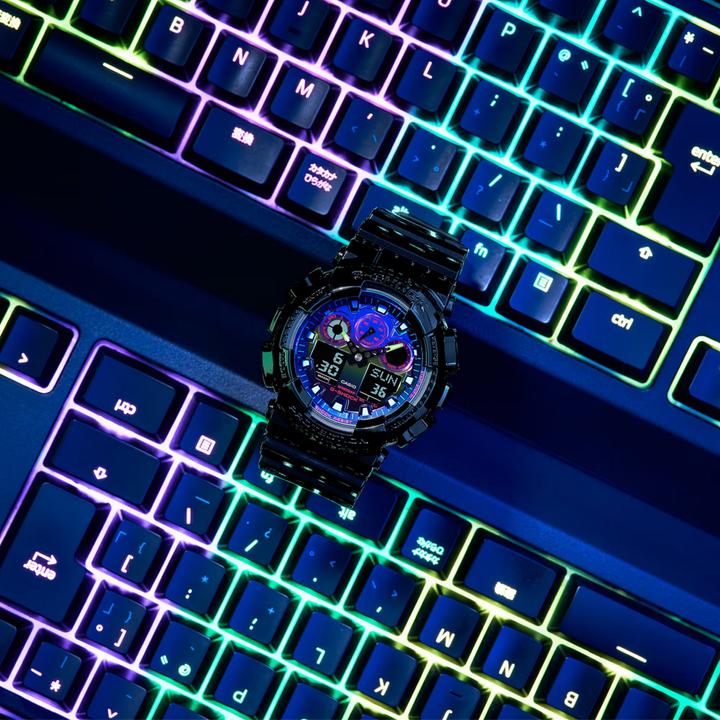 Image du produit Casio GA-100RGB-1AER (Montre de plongée, 51 mm)