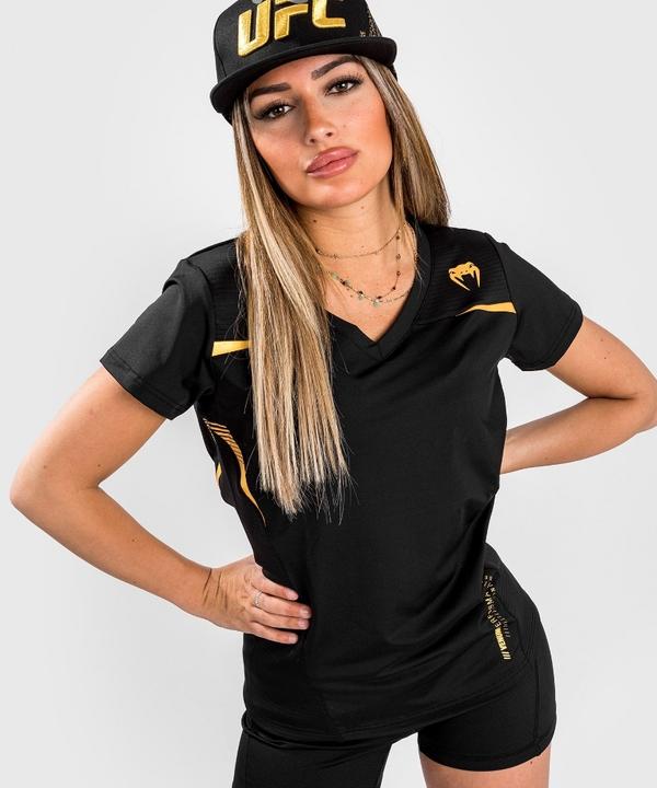 Actual product image Venum Tempest 2.0 Women Dry tech T-shirt Black/Gold - XS (XS)