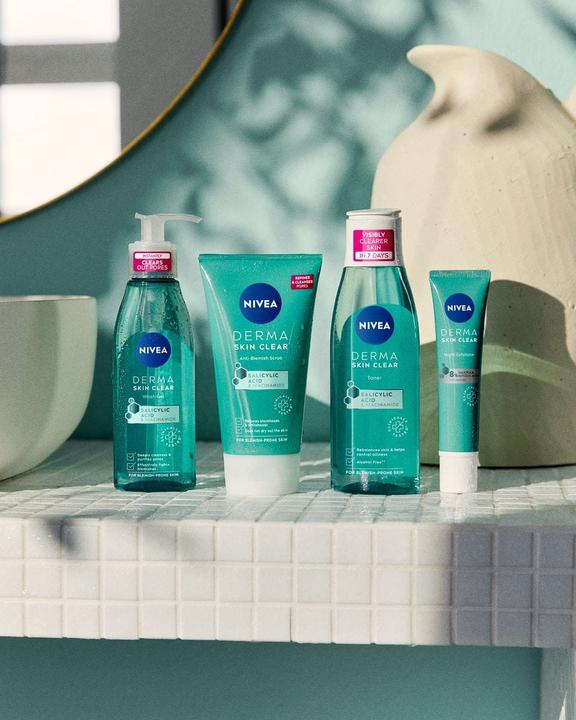 Image du produit NIVEA Derma Skin Clear Peel Ser de nuit (nouveau) 40 ml (40 ml)