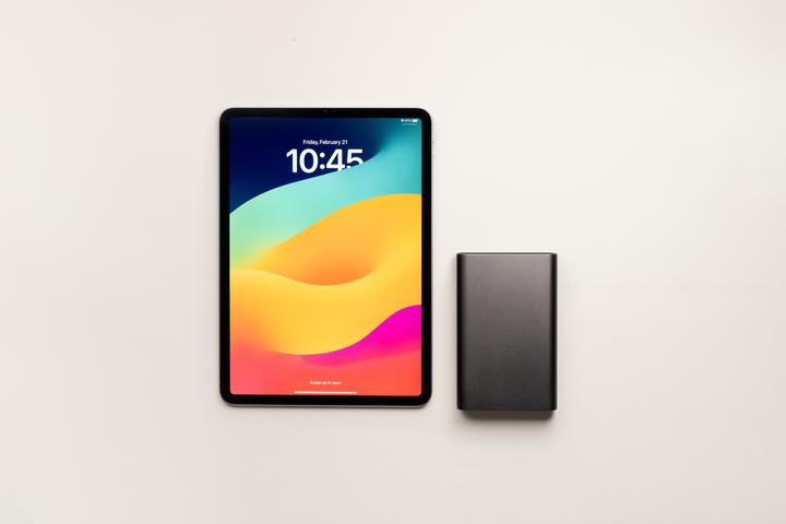 Actual product image mophie Powerstation Pro Schnellladegerät Powerbank 20.000mAh Schwarz (20000 mAh, 45 W)