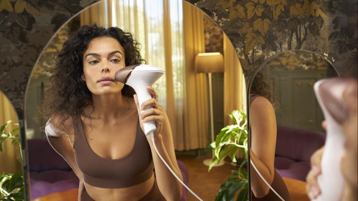 Produktbild Philips Lumea IPL Series 8000