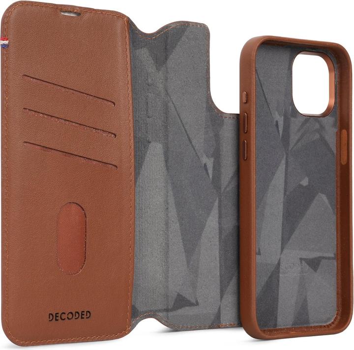 Actual product image Decoded Detachable MagSafe Leather Wallet (Apple iPhone 15)
