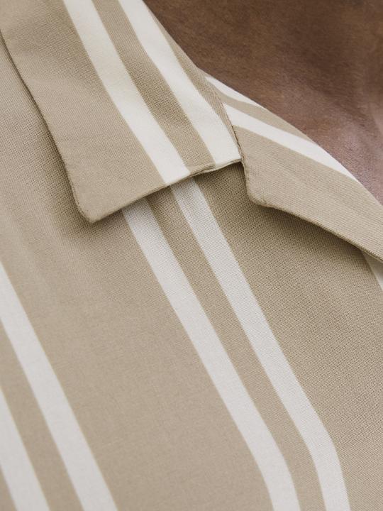 Produktbild Jack & Jones Jjejeff Stripe Resort Shirt Ss Sn (M)