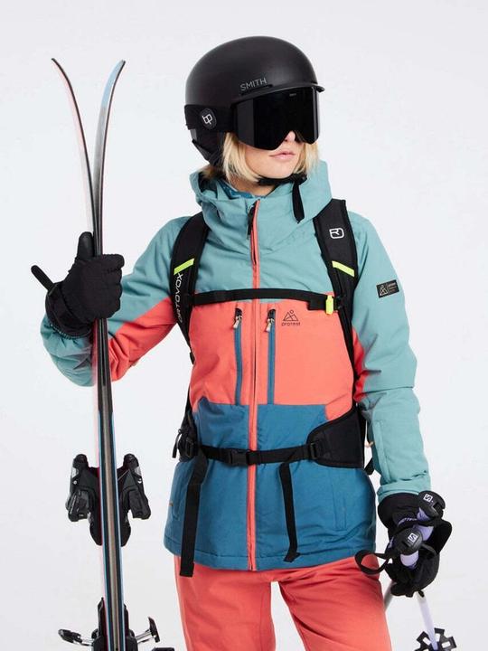 Actual product image Protest Women's Prtmugo Snowjacket (40)