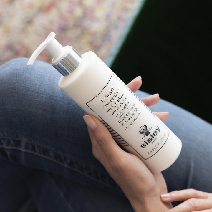 Image du produit Sisley Lyslait (Lait nettoyant, 250 ml)