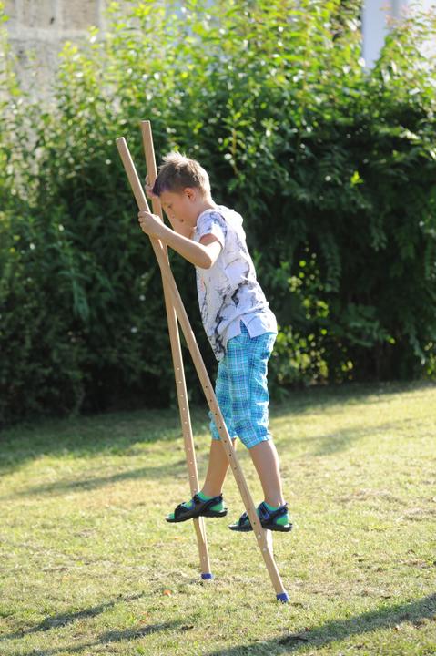 Actual product image Pedalo Wooden stilts, natural, 170 cm, beech, from 7 years 2.3 kg