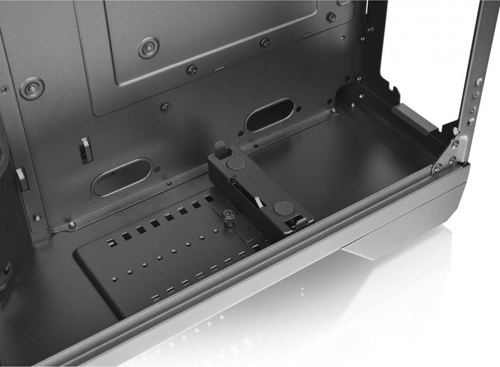 Actual product image Thermaltake View 51 (E-ATX)
