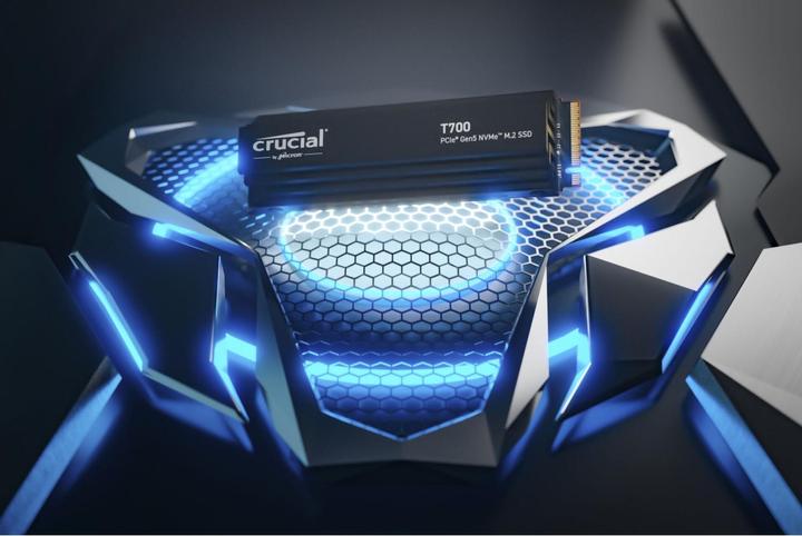 Produktbild Crucial T700 mit Kühlkörper (4000 GB, M.2 2280)