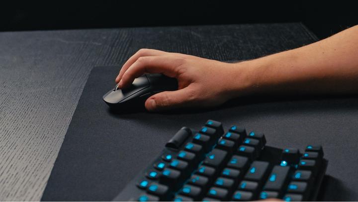 Produktbild Logitech G Pro X Superlight 2 (Kabelgebunden, Kabellos)