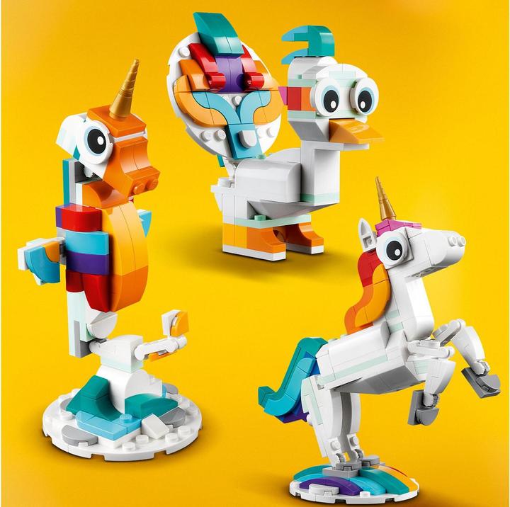 Actual product image LEGO 31140 Magic Unicorn (31140, LEGO Creator 3-in-1)
