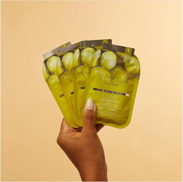 Actual product image Voesh Pedi Olive Sensation (Foot cream & foot gel, Foot bath, Foot mask)