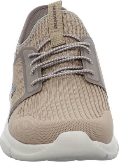 Actual product image Skechers Ingram (40)