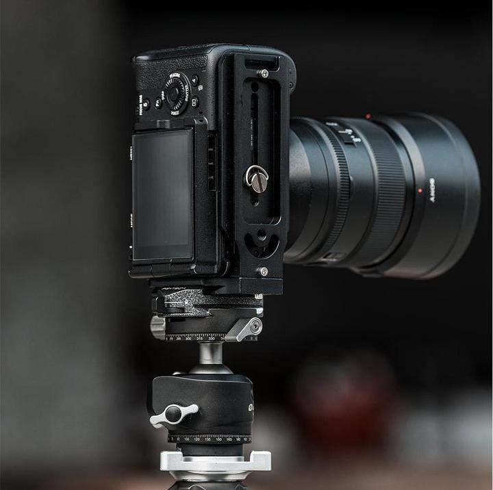 Actual product image Pgytech Quick Release Clamp Arca-Type V2 Set (Tripod quick-release plate)