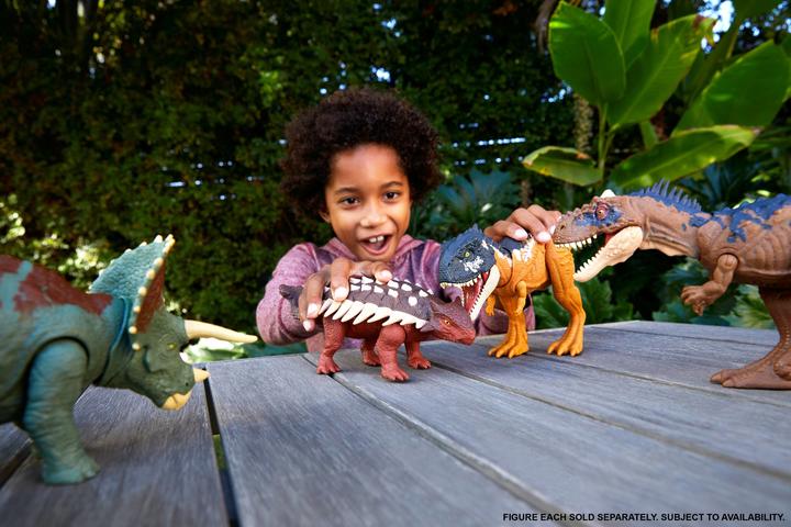 Image du produit Mattel GmbH JURASSIC WORLD Figurine Roar Roar Strikers assortie