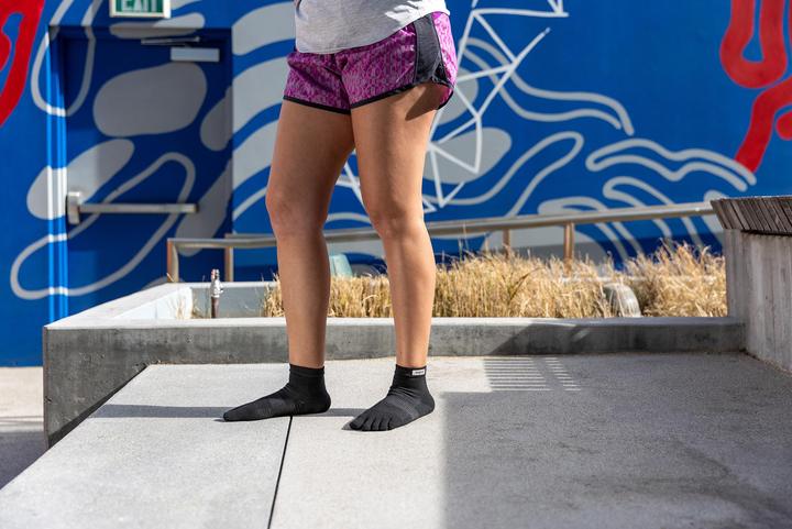 Actual product image Injinji Run Lightweight Mini-Crew (47.5, 48)
