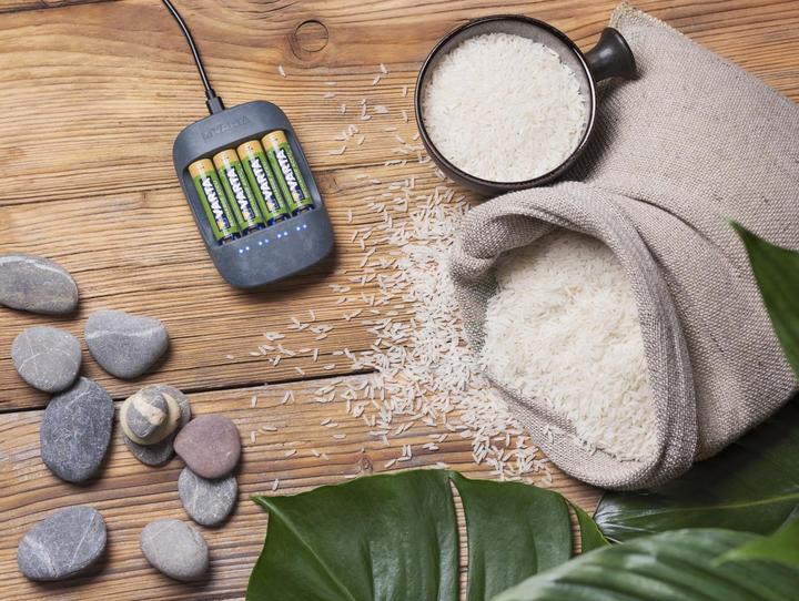Produktbild Varta Eco Charger (1 Stk., AAA, AA, Ladegerät ohne Akku)