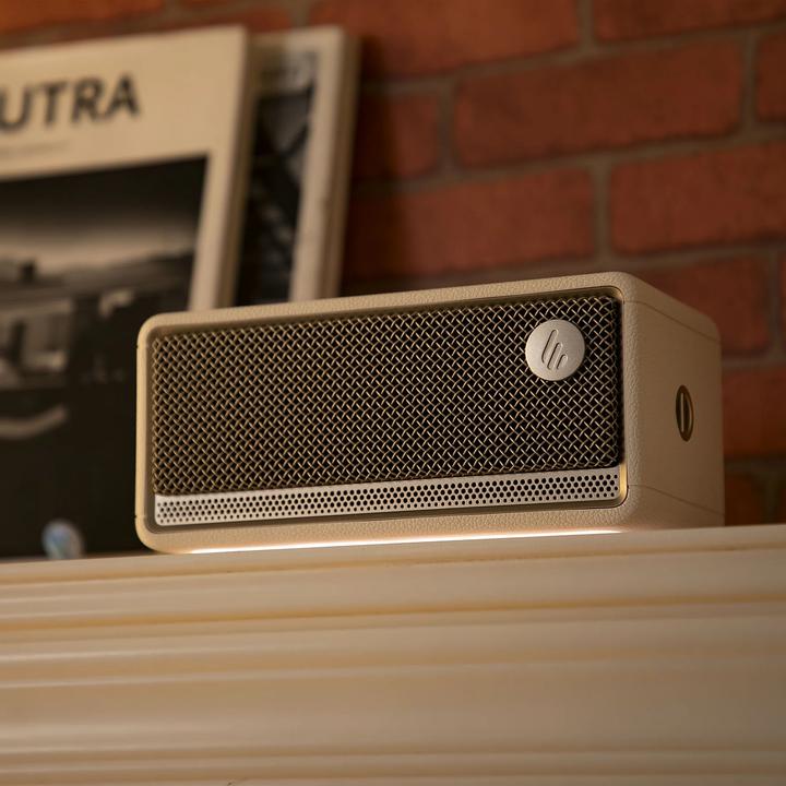 Actual product image Edifier ES60 Bluetooth Speaker (black) (9 h)