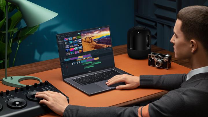 Produktbild Huawei Matebook 16 (16", AMD Ryzen 7 5800H, 16 GB, 512 GB, DE)