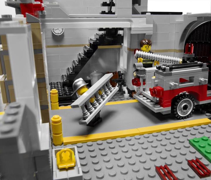 Actual product image LEGO Fire Station (10197, LEGO Creator Expert)