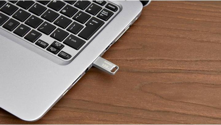 Image du produit Kioxia TransMemory U366 128Go Métal (128 Go, USB-A, USB 3.2)