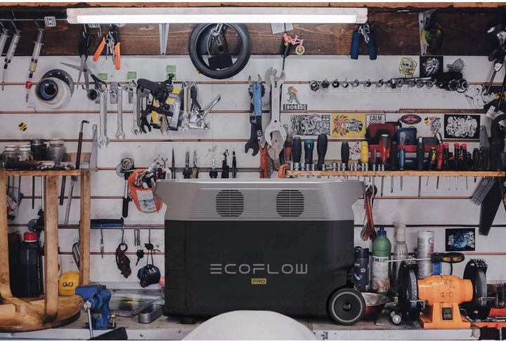 Actual product image EcoFlow Delta Pro remote control