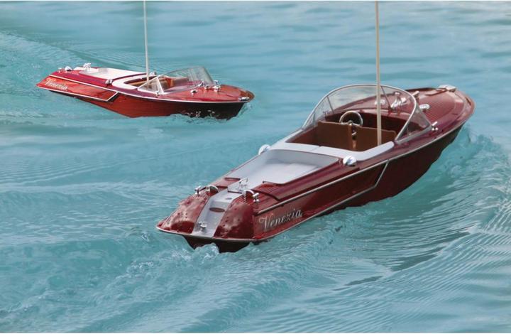 Actual product image Jamara Model boat