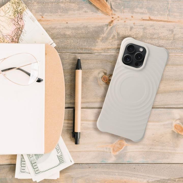 Actual product image OEM Back panel cover Silicone Zephyr Mag Cover compatible with MagSafe do IPHONE 15 white (Apple iPhone 15)