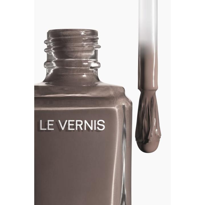 Actual product image Chanel Le Vernis 133 Duelliste 13ml (133 Duelling list, Colour paint)