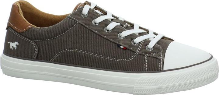 Mustang Sneaker (40)