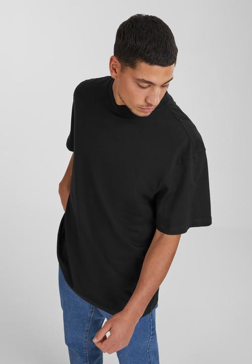 Actual product image Urban Classics Organic Tall Tee (3XL)
