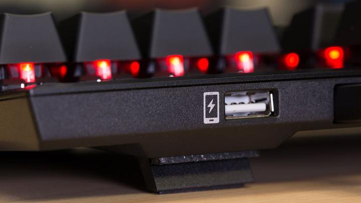 Actual product image HyperX Alloy FPS (DE, Cable)