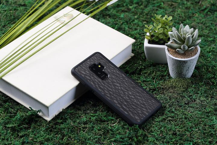 Produktbild Man.Wand &WOOD SmartPhone case Galaxy S9 Plus carbalho juodas (Samsung Galaxy S9+)