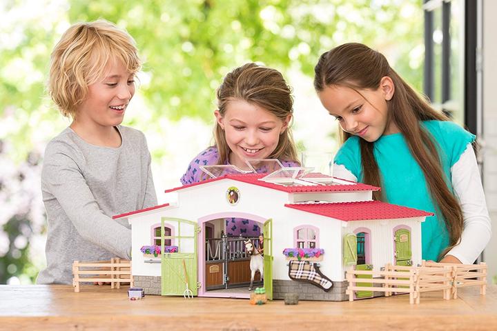 Immagine prodotto Schleich Fattoria di cavalli con cavaliere e cavalli