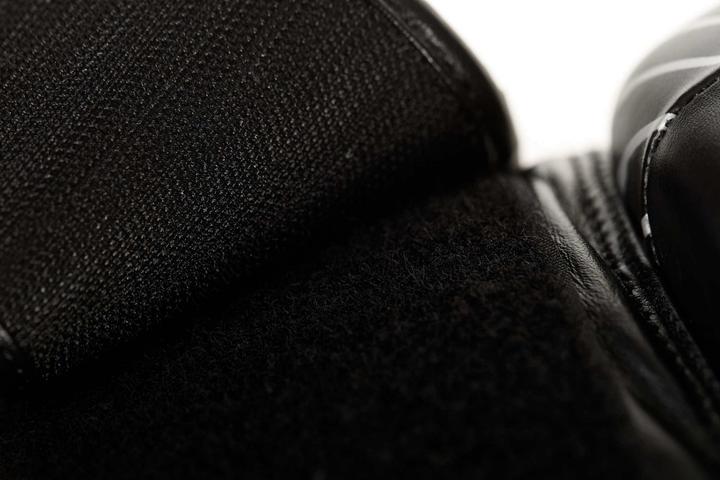 Image du produit adidas Wako Competition Boxhandschuhe (14 OZ, Taille unique)