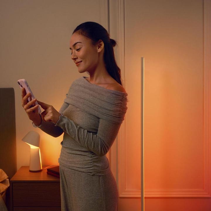 Actual product image Philips Hue White & Color Ambiance Twilight (1380 lm)