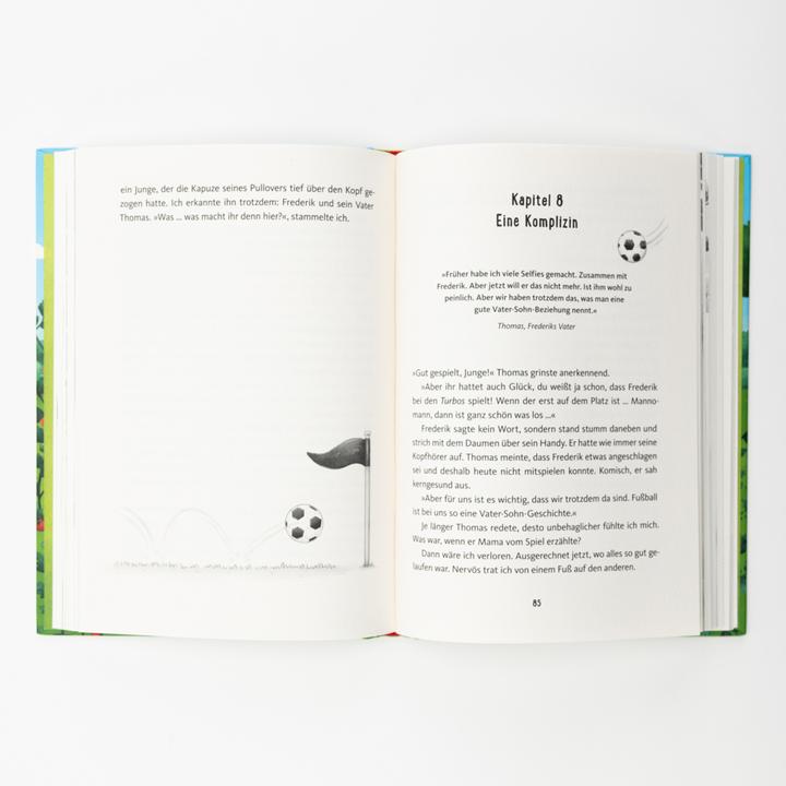 Actual product image Der beste Fussballer aller Zeiten oder: Die Wahrheit ist nichts für Feiglinge (German, Katja Alves, 2024)