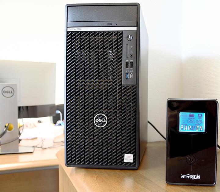 Actual product image Gembird EnerGenie EG-UPS-033 - UPS - AC 220 V (1200 VA, 720 W, Line-interactive UPS)